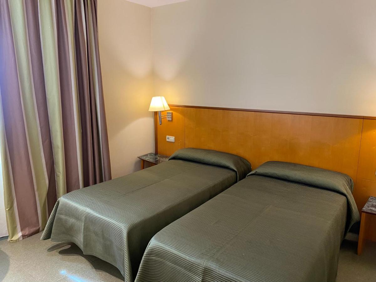 Hostal Meson Pepa Logrono Exterior photo